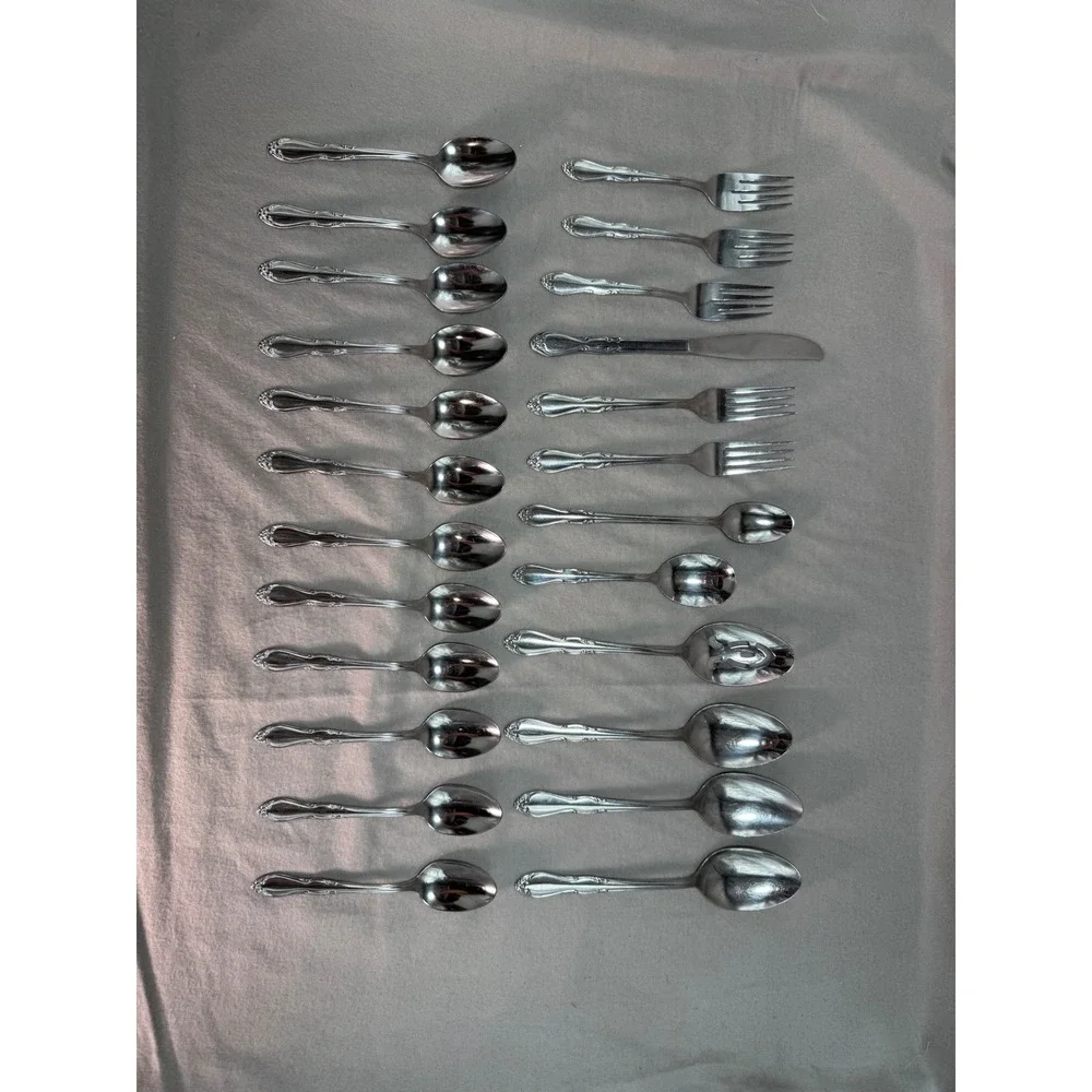 Oneida HOMESTEAD 24 Pc Flatware Replacement Lot 12 Teaspoons 4 Serving Spoons +